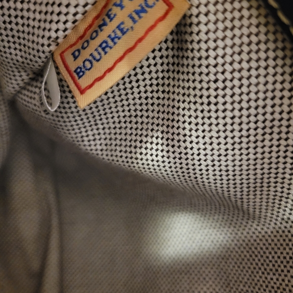 Dooney & Bourke, black fabric handbag with leather handle. - Picture 2 of 7